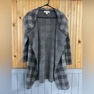 Long gray cardigan. Brand Ellen Tracy. Womens Size XS.